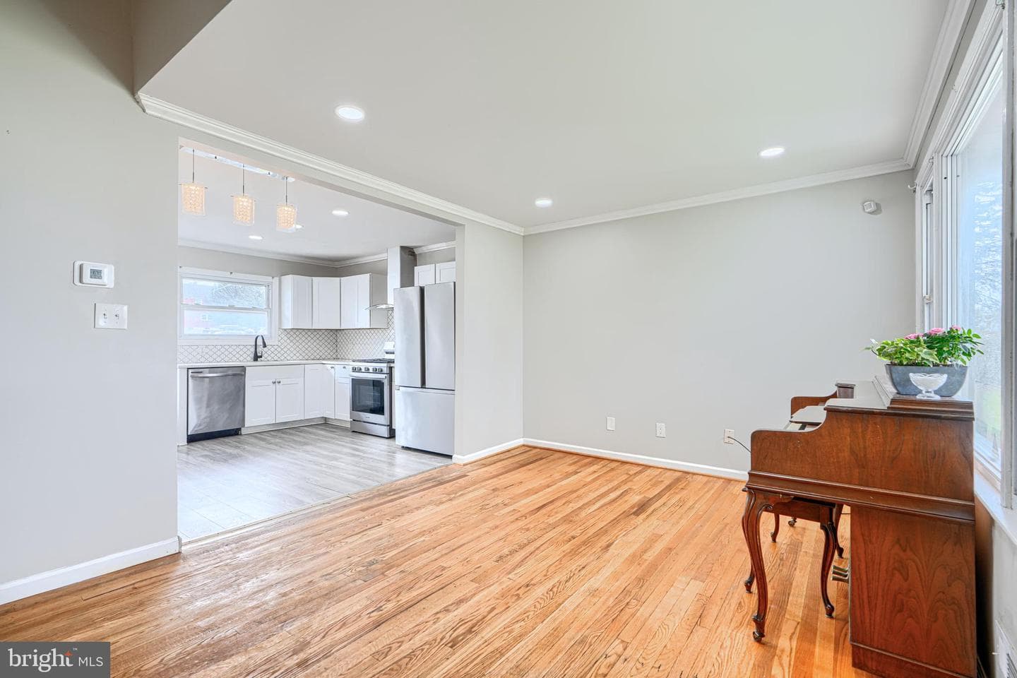 1405 Ingleside Avenue photo 4