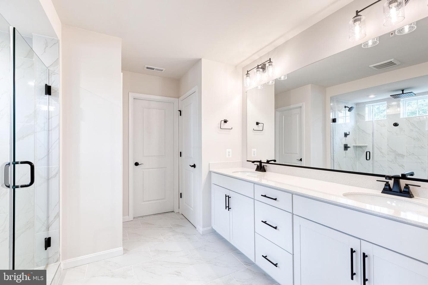 5701 Charlies Way photo 29