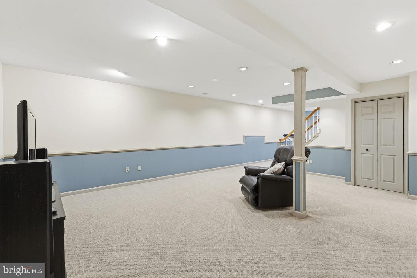 24 Manor Knoll Court photo 67