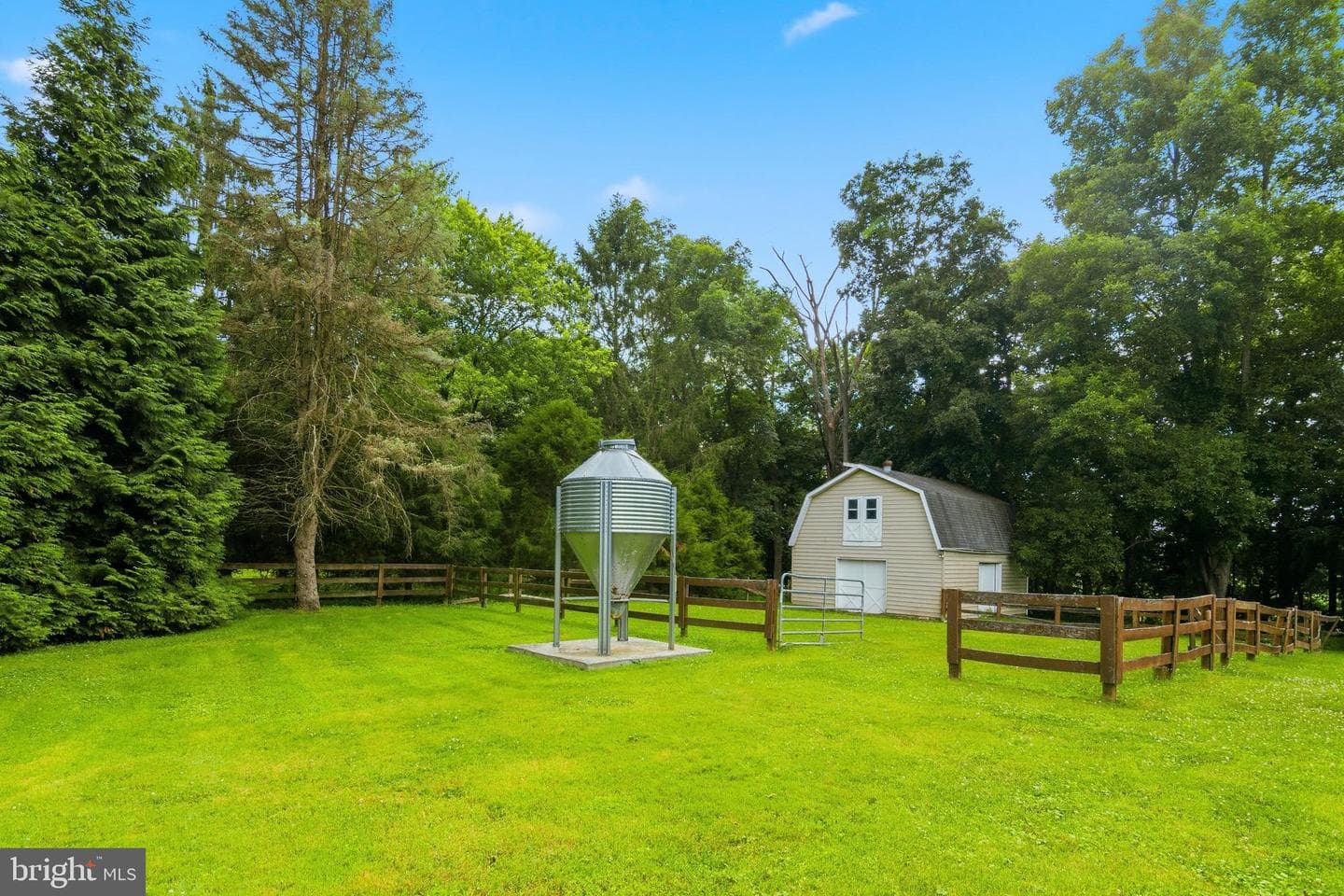 17212 Hunter Green Road photo 47