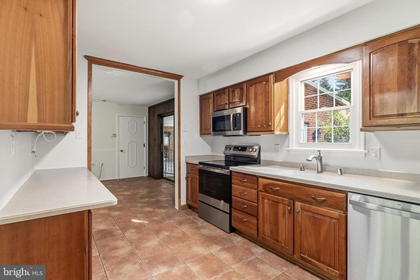 17212 Hunter Green Road photo 8
