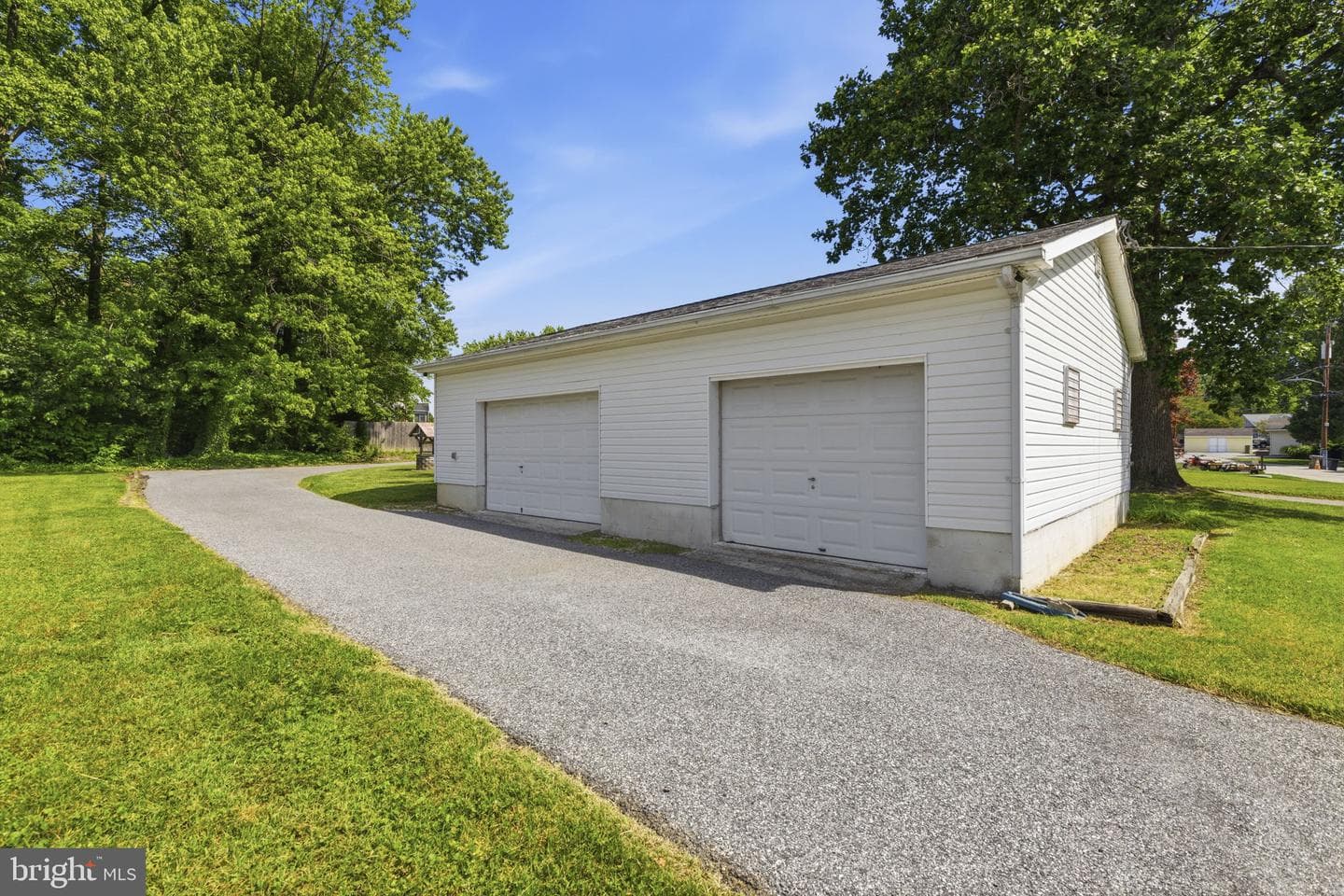 2411 Poplar Road photo 2