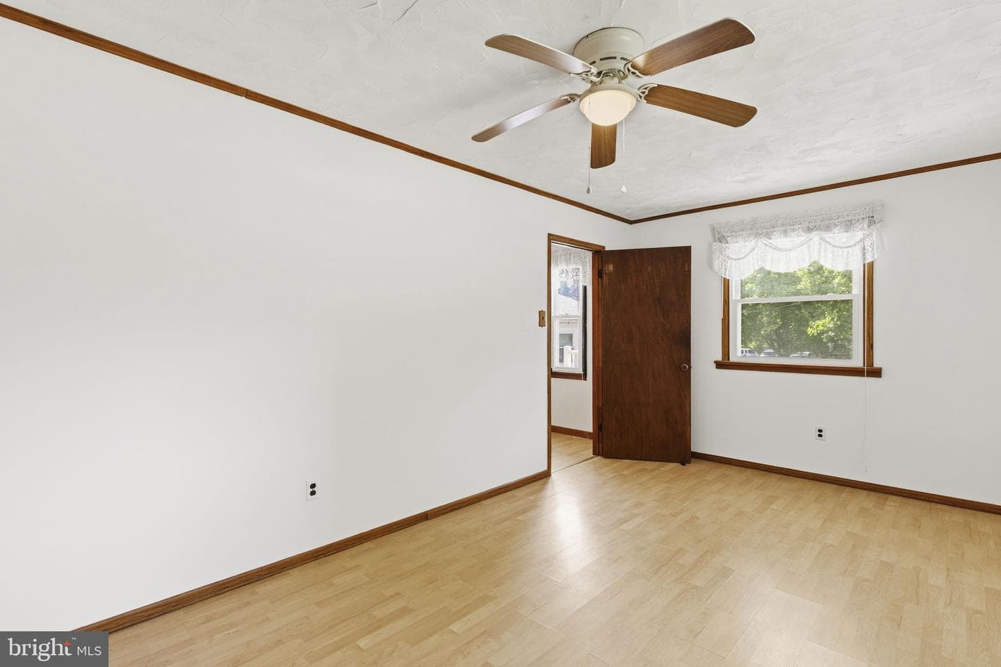 2411 Poplar Road photo 7