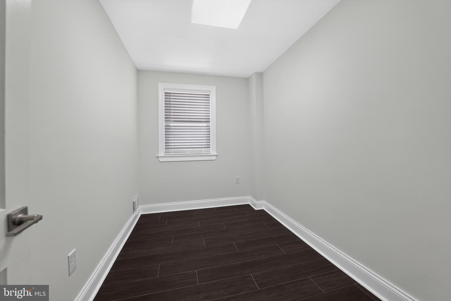 2128 Redthorn photo 21