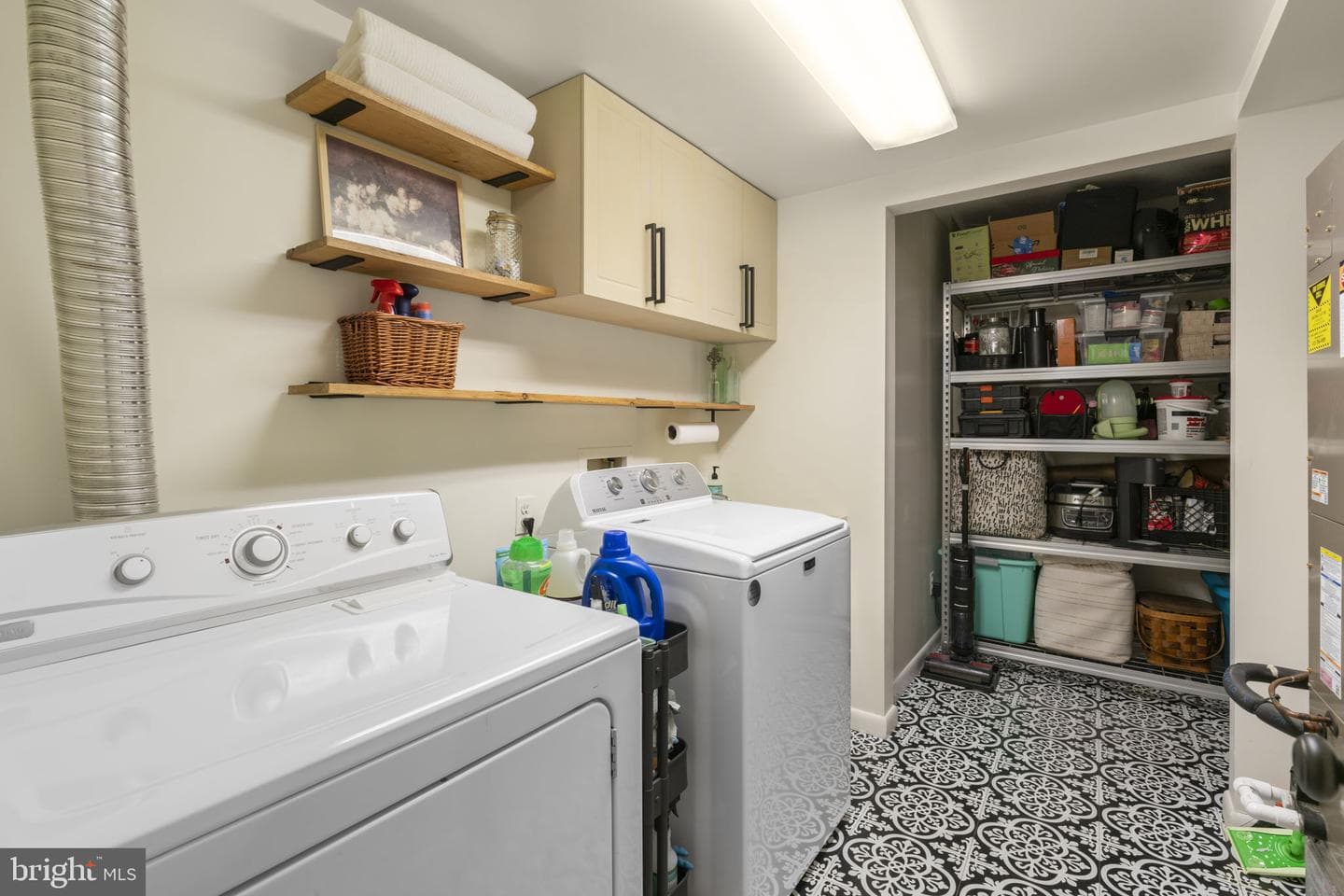 1 Elphin Court #301 photo 27