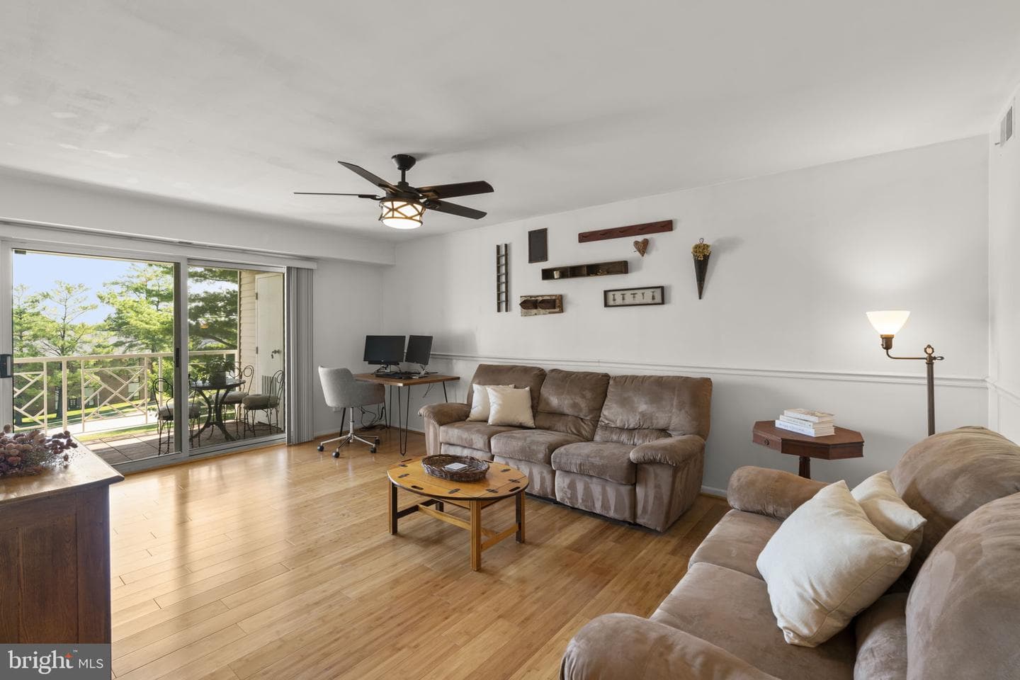 1 Elphin Court #301 photo 3
