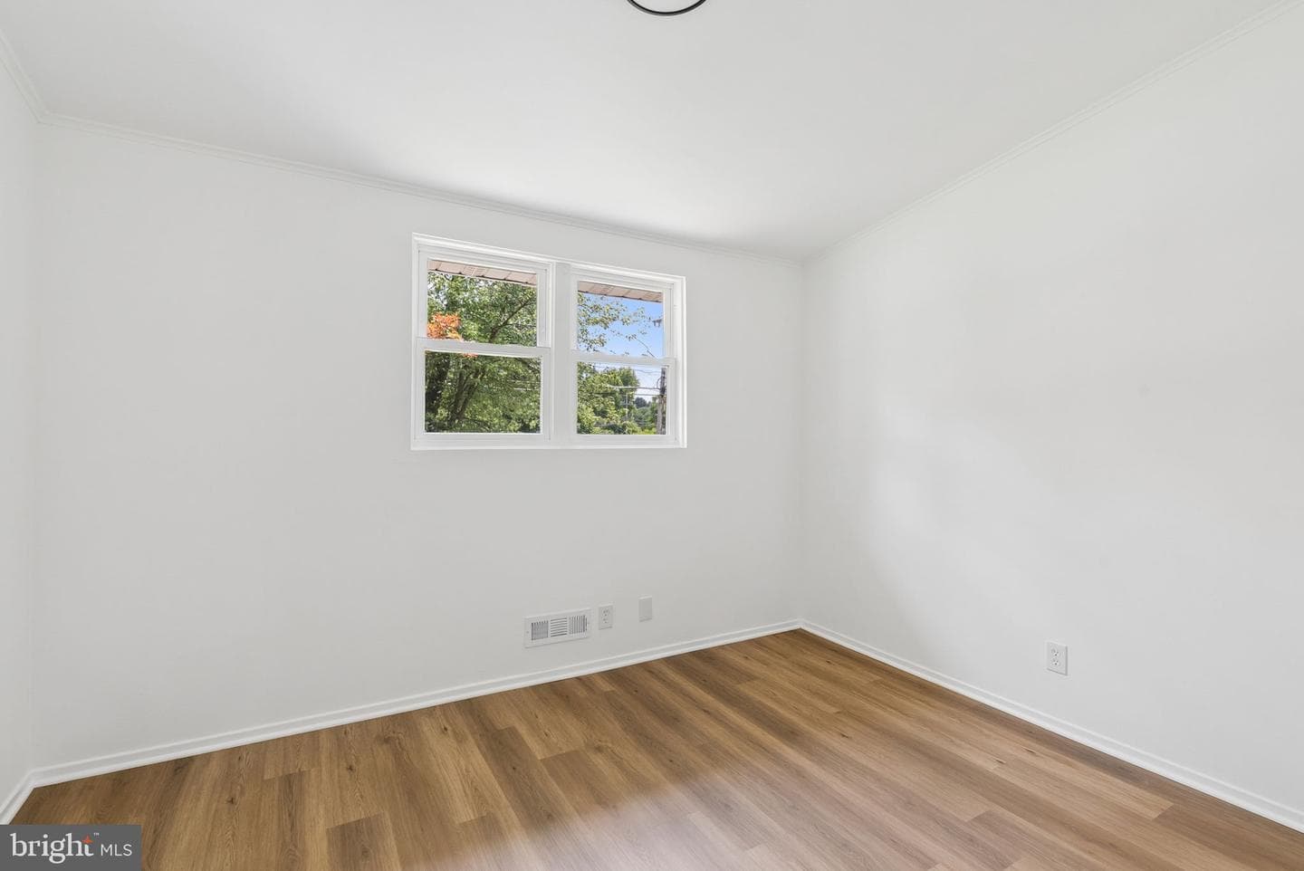 4748 Old Court Road photo 12