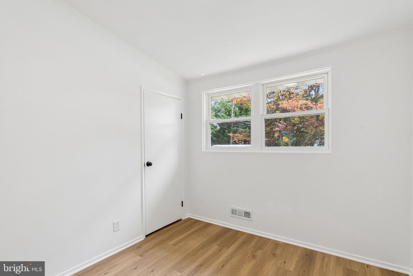 4748 Old Court Road photo 18
