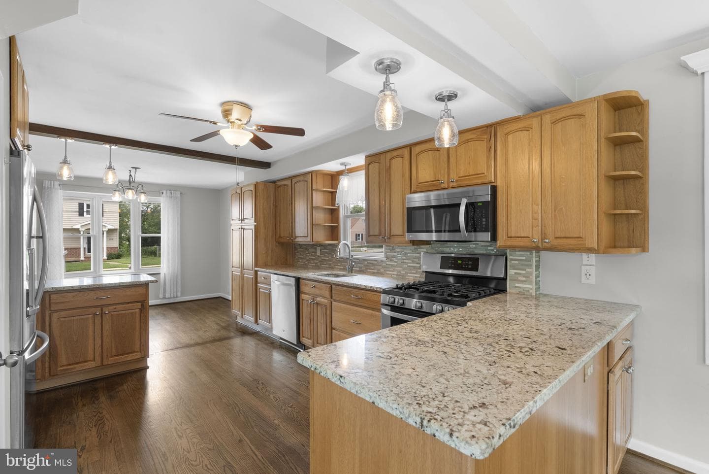 2019 Norhurst Way N photo 15