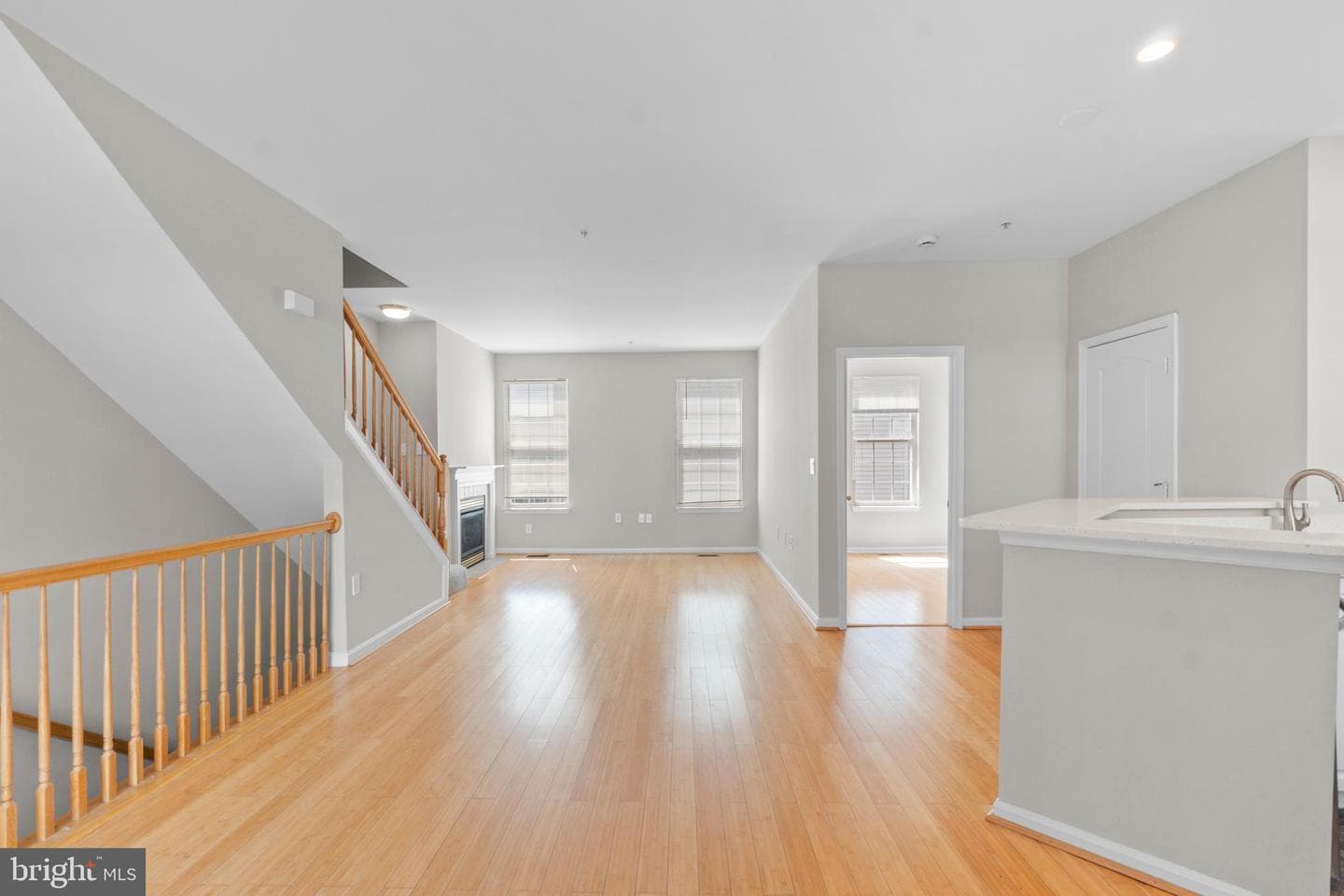 519 Ensemble Ct photo 13