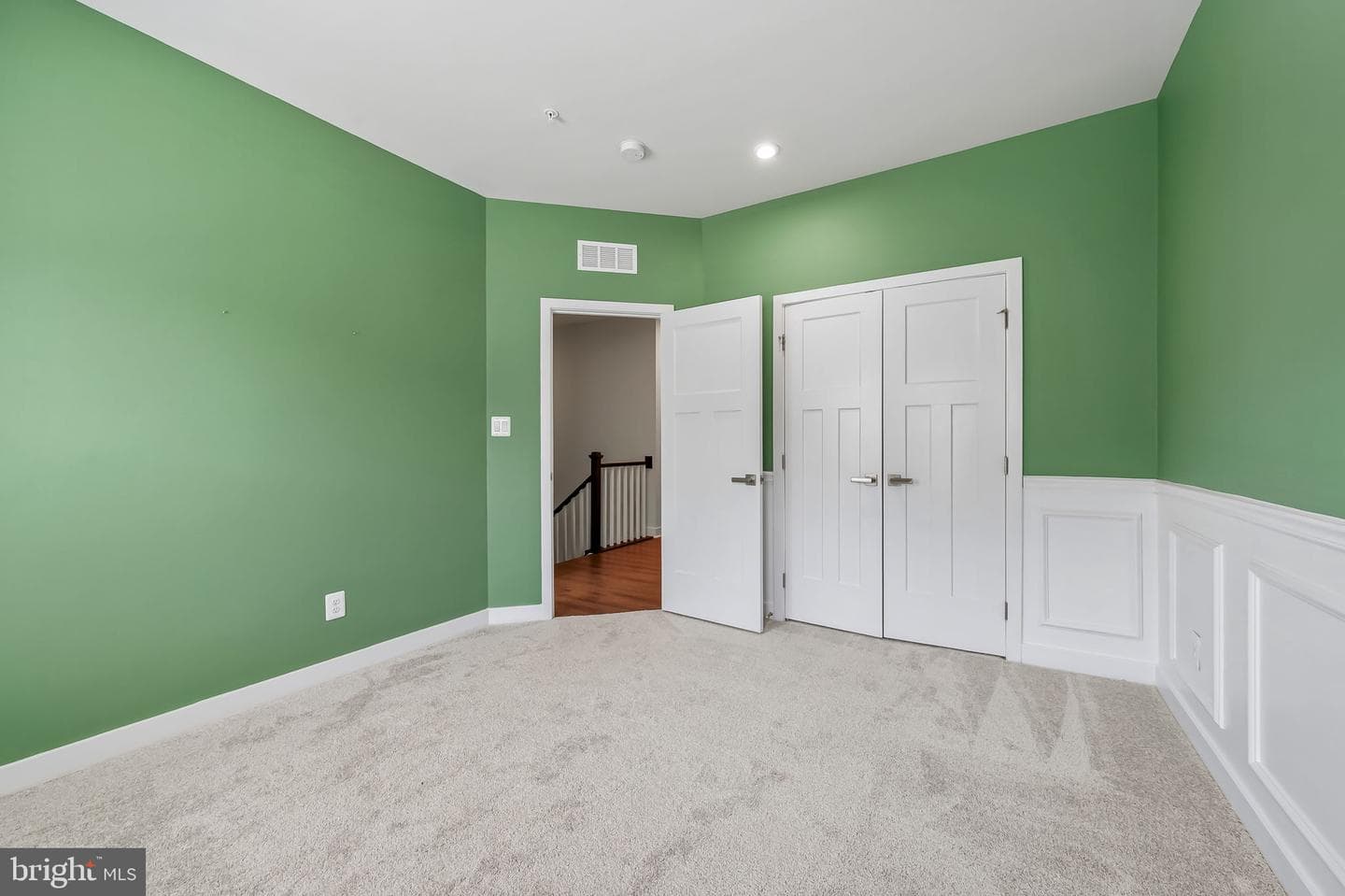 10837 Beckenham Street photo 23