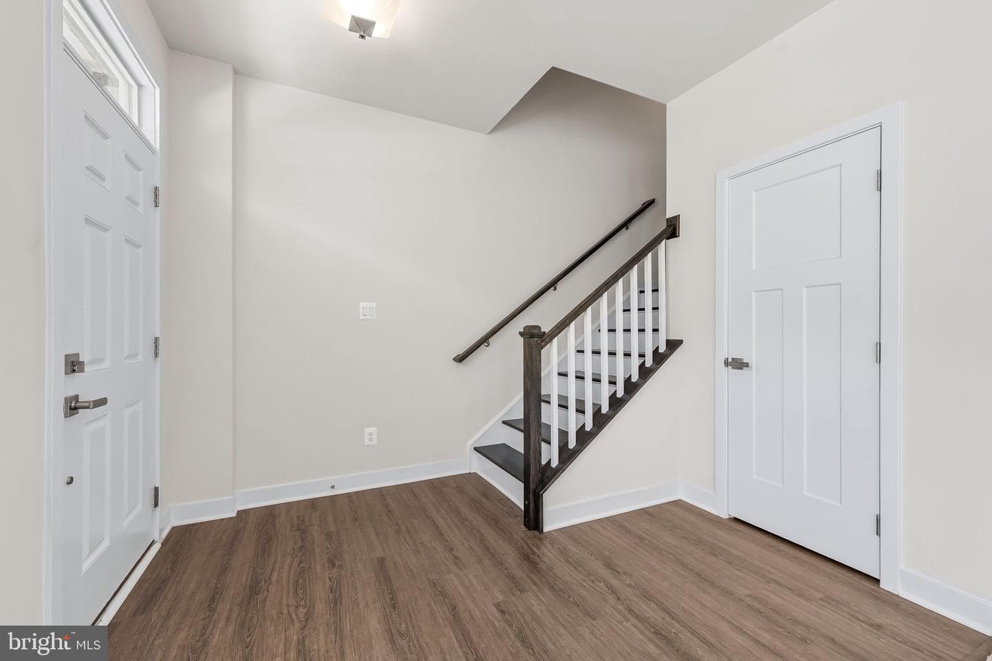 10837 Beckenham Street photo 3