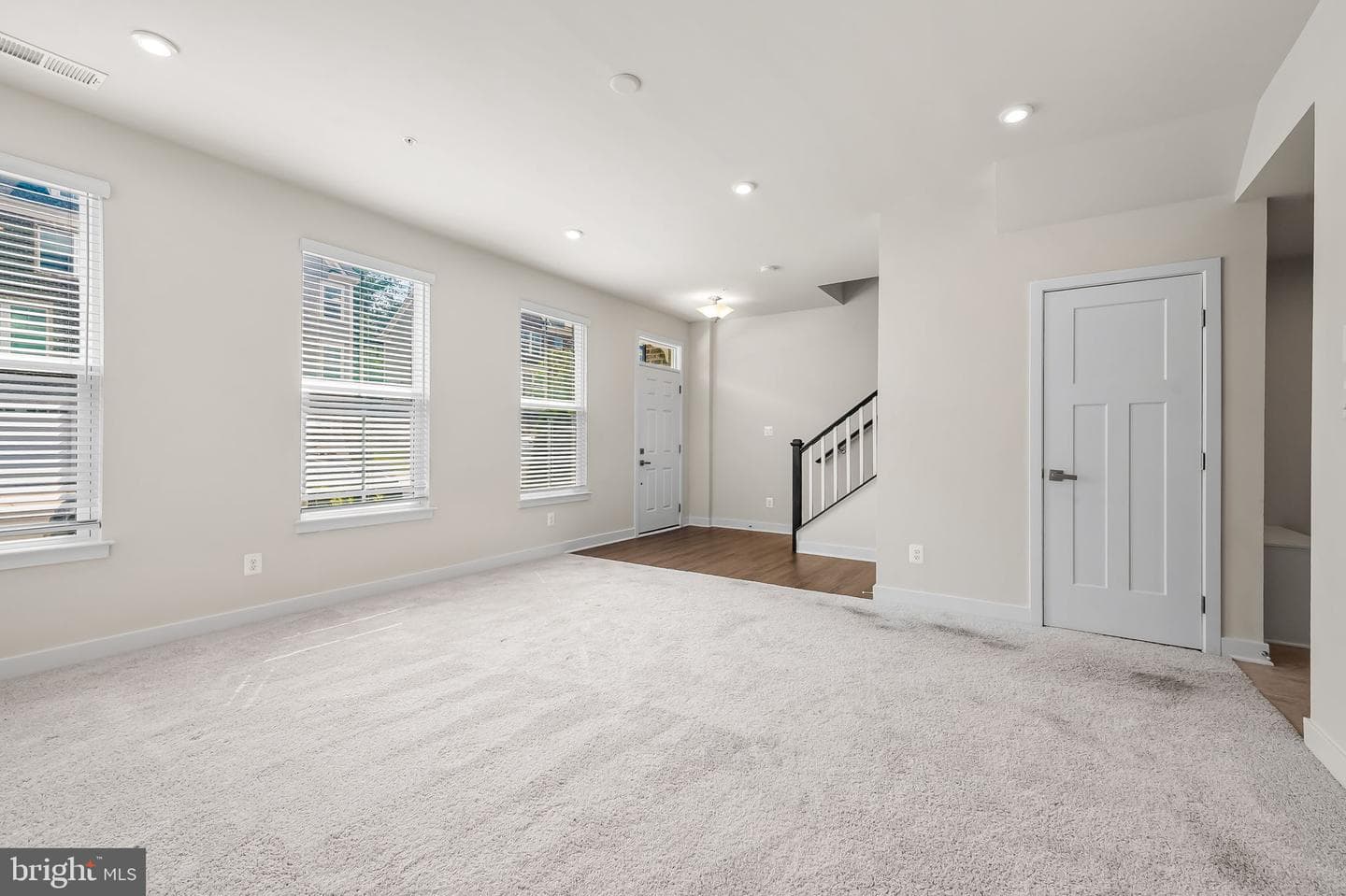 10837 Beckenham Street photo 4