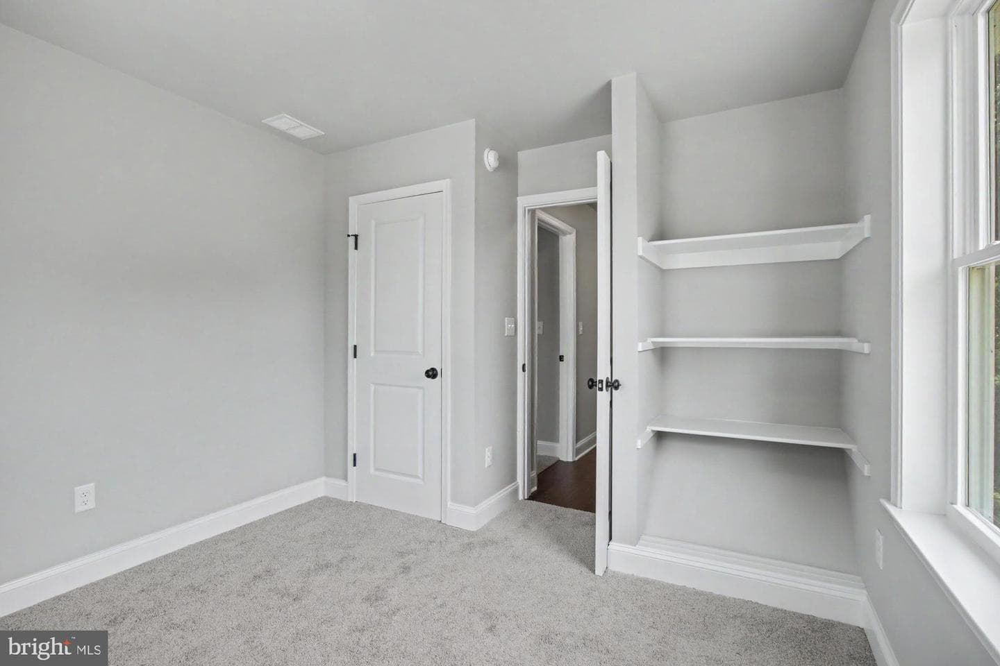 7501 Riddle Avenue photo 30