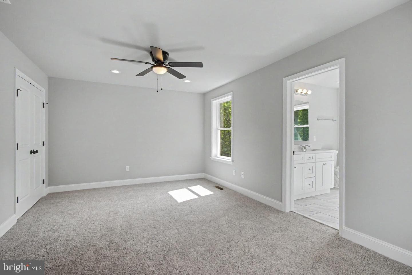 7501 Riddle Avenue photo 34
