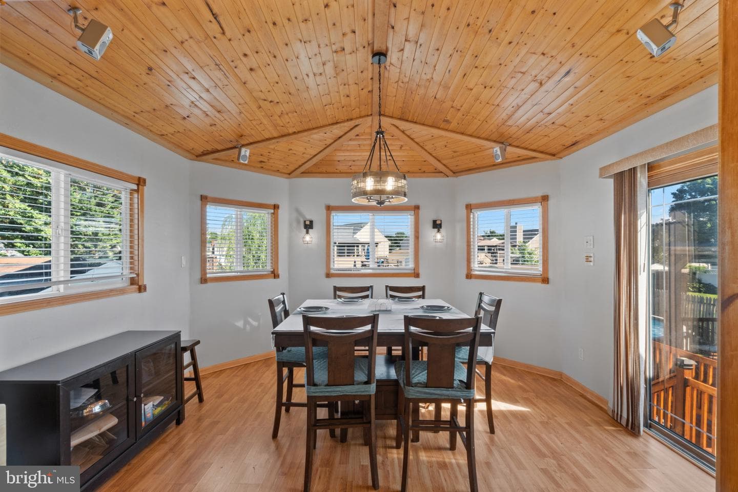 7113 Olivia Rd photo 23