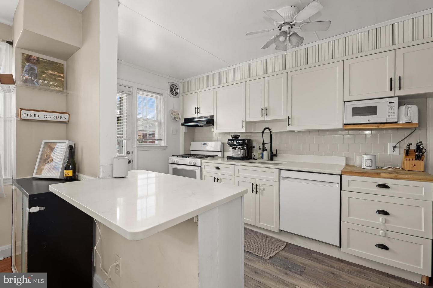 1633 Thetford Road photo 12