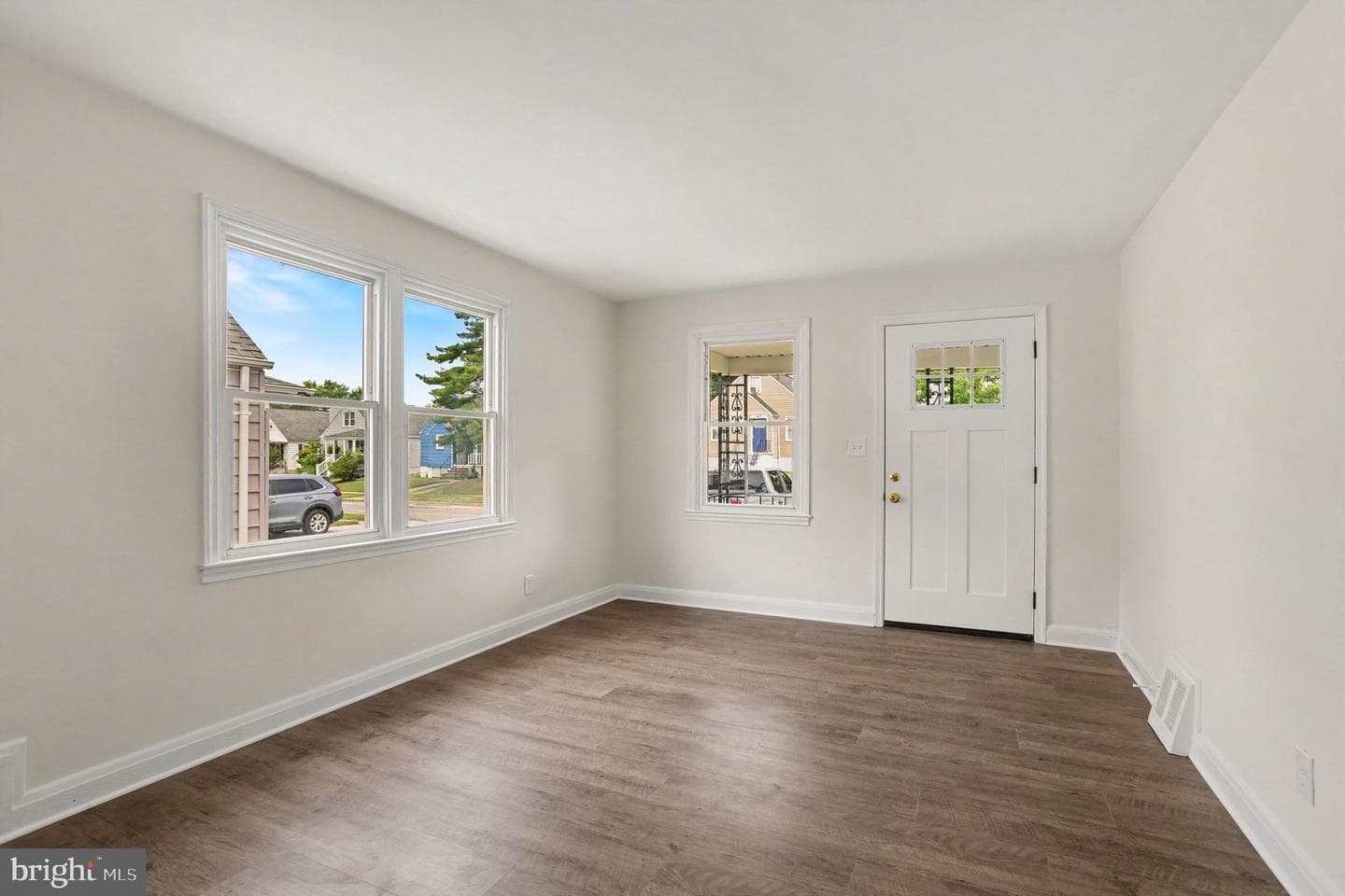 2513 Canterbury Road photo 2