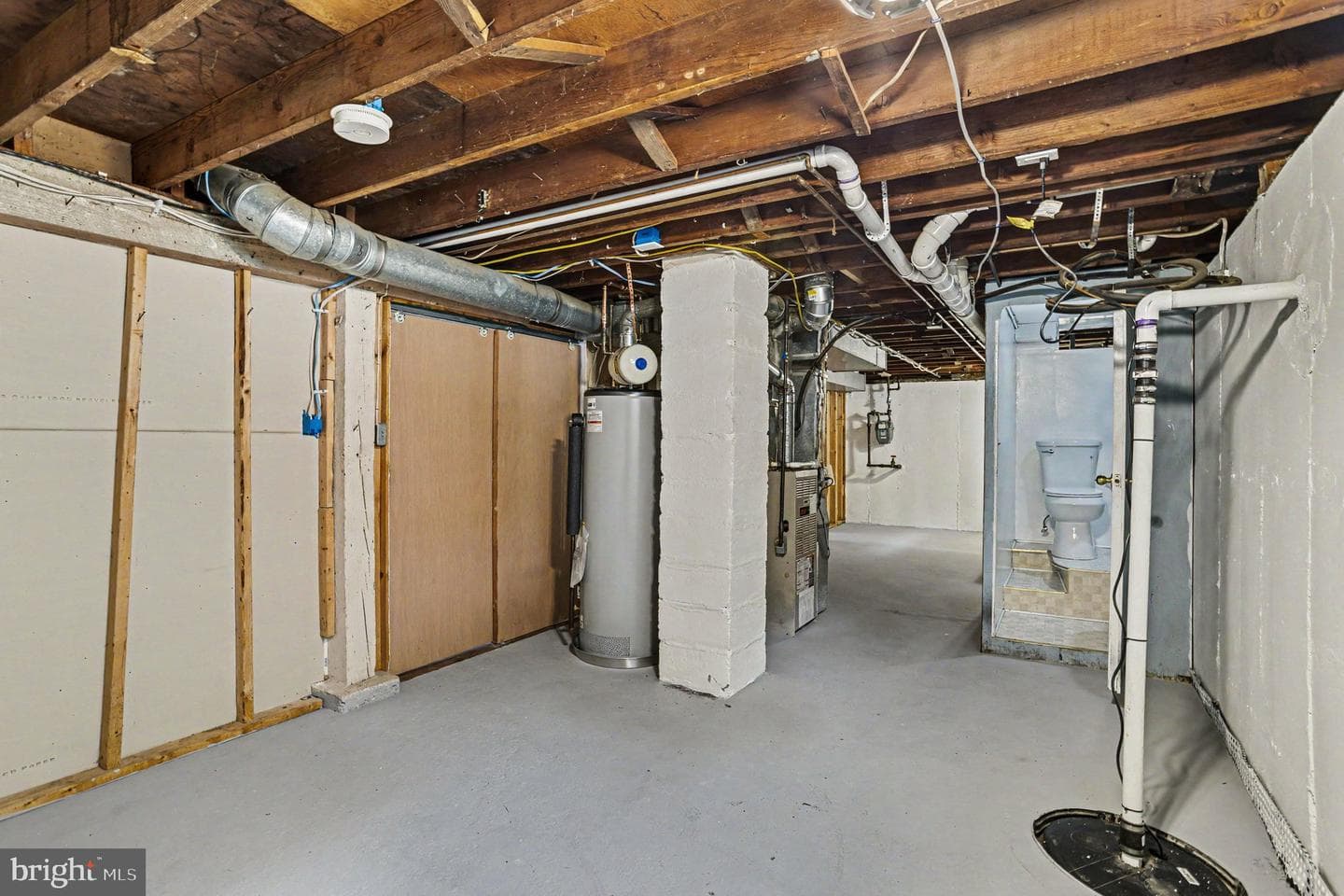 2513 Canterbury Road photo 24