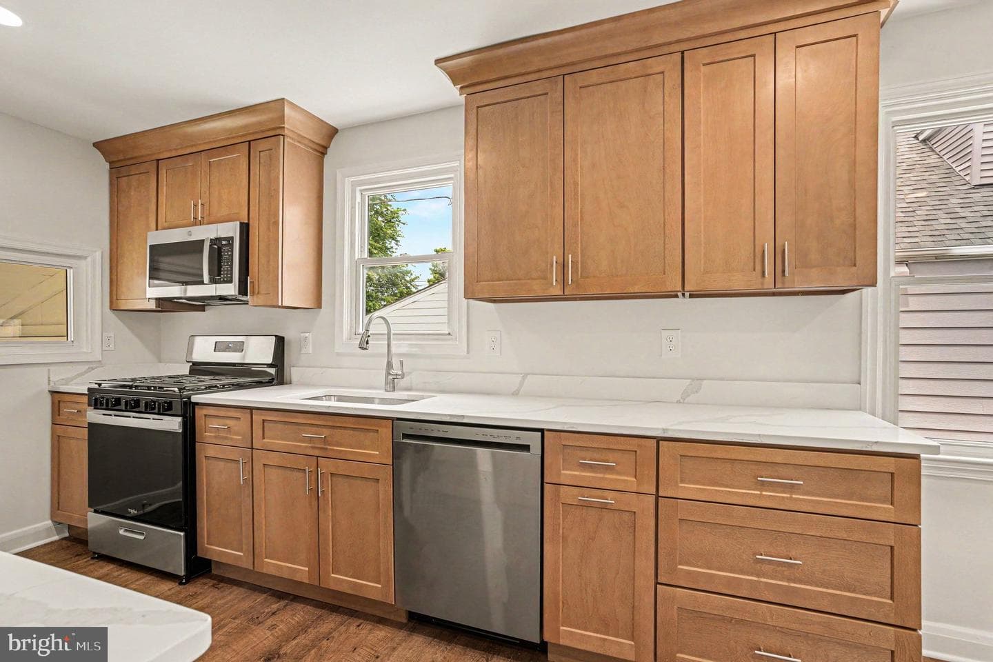 2513 Canterbury Road photo 9