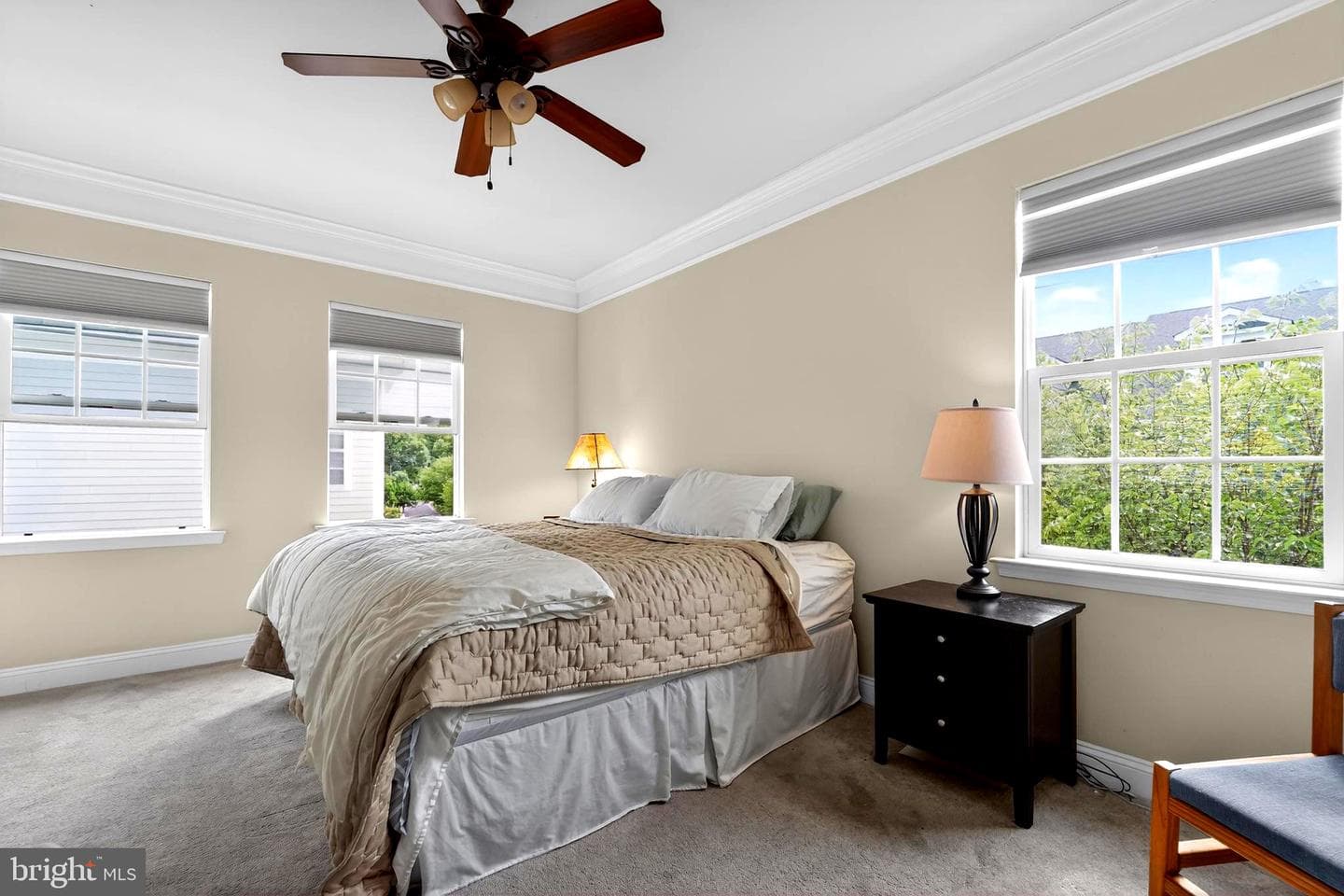 130 Linden Place photo 13