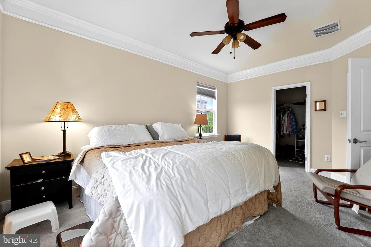 130 Linden Place photo 18