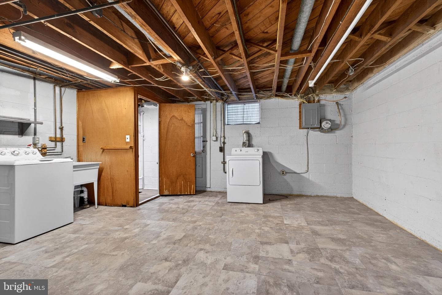 7729 Charlesmont Road photo 31