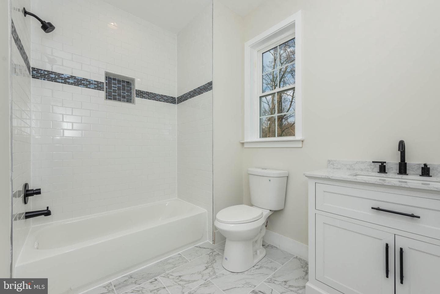 9626 Harford Road photo 20