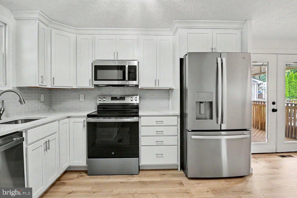8614 Manorfield Road photo 11