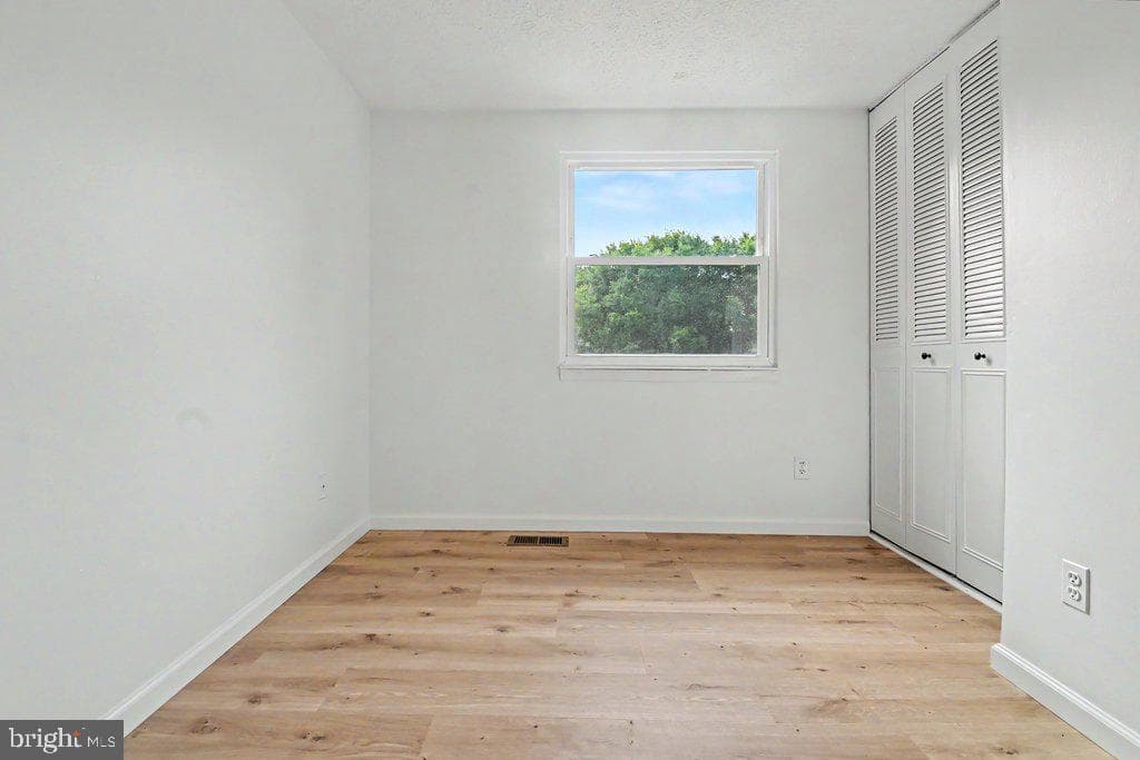 8614 Manorfield Road photo 16