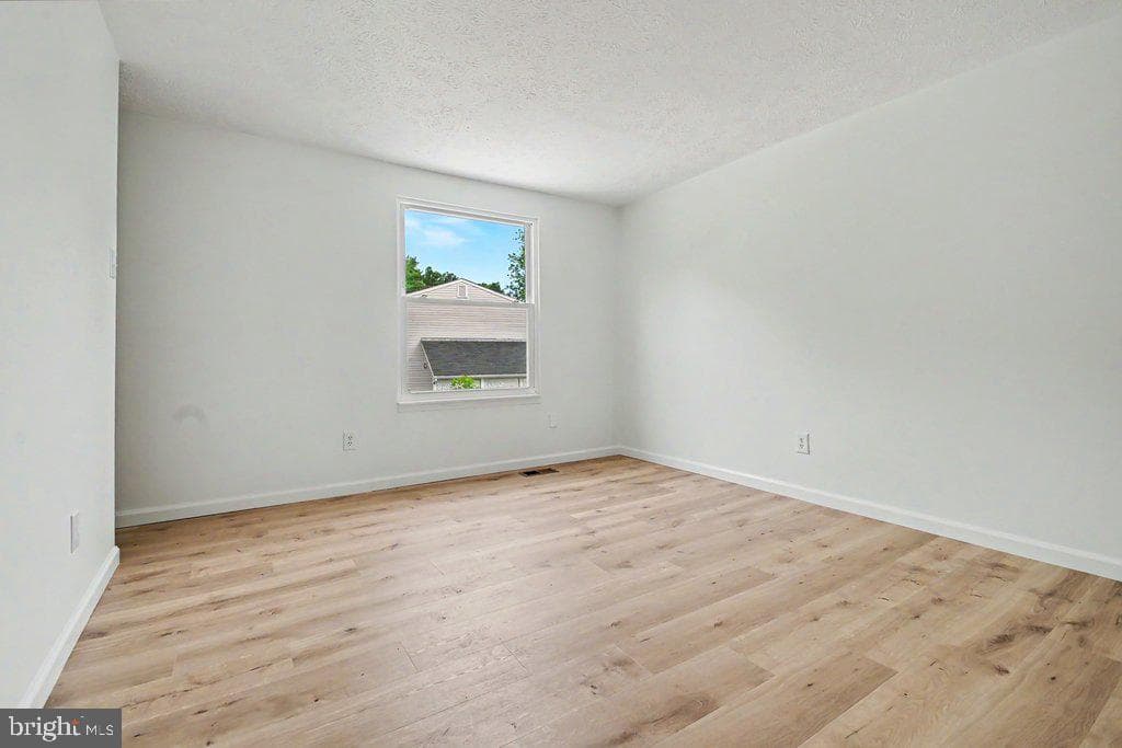8614 Manorfield Road photo 18