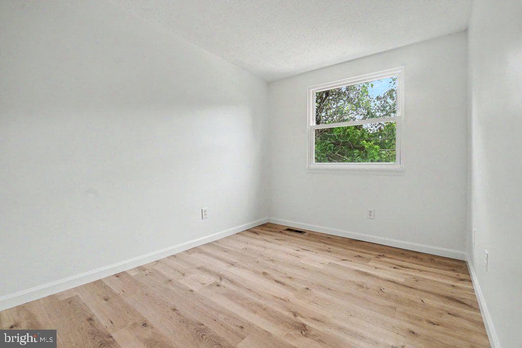 8614 Manorfield Road photo 22