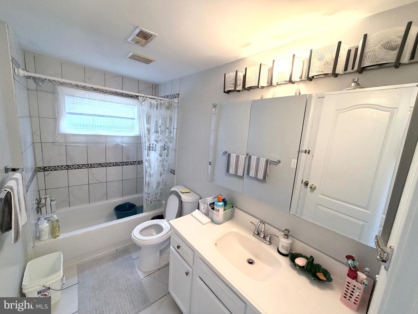 4050 Wilkens photo 16