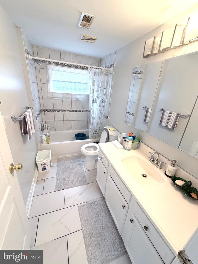 4050 Wilkens photo 17
