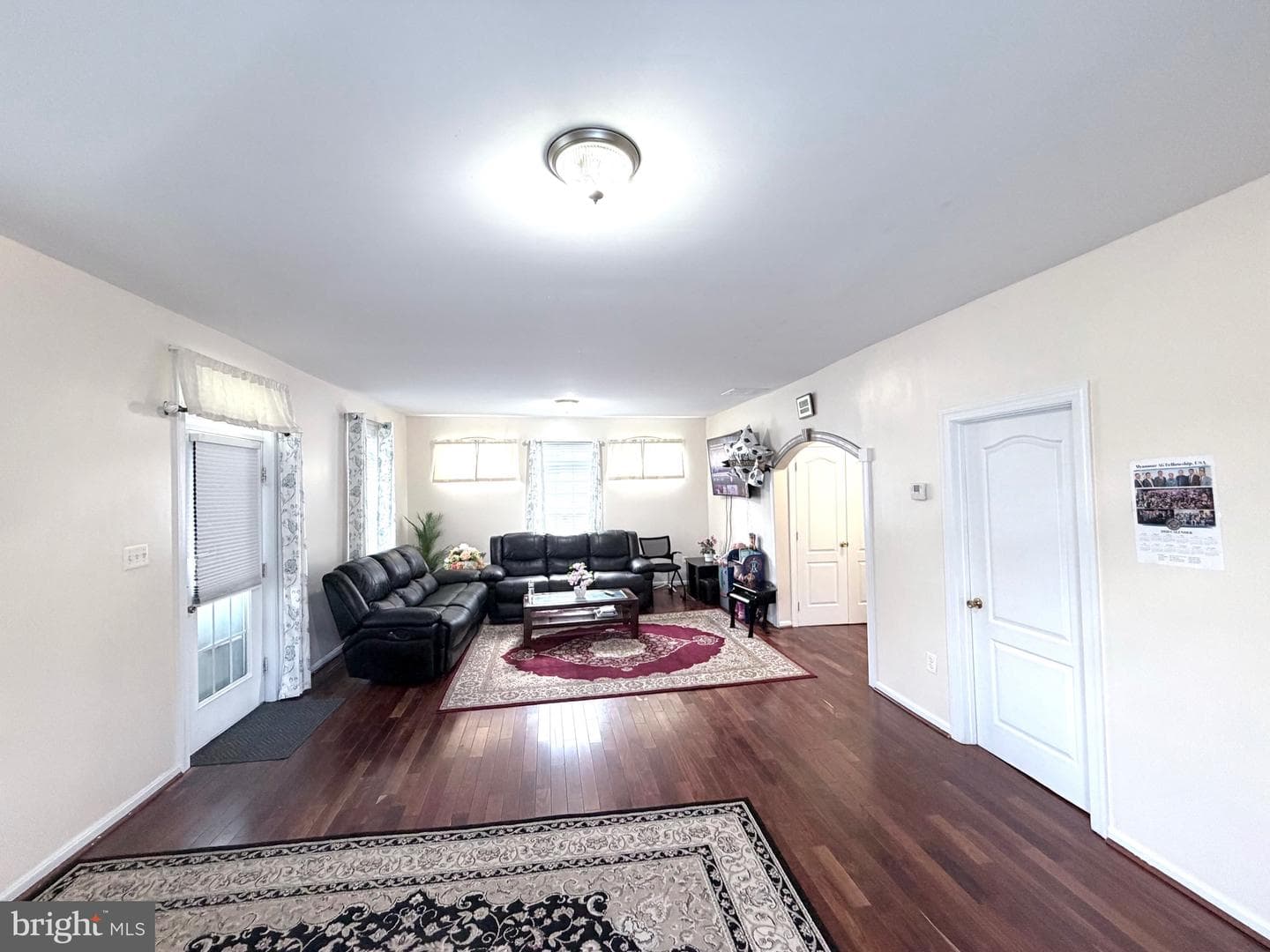 4050 Wilkens photo 3