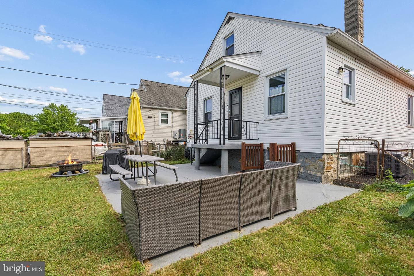 2716 Maple Avenue photo 13
