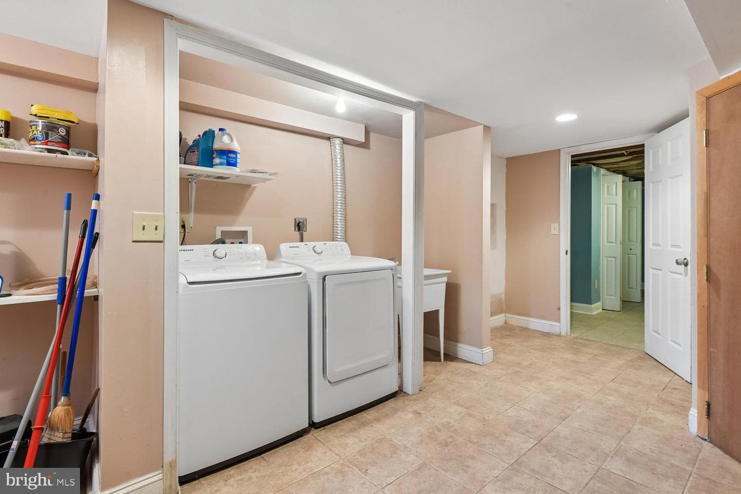 6822 Fox Meadow Road photo 14