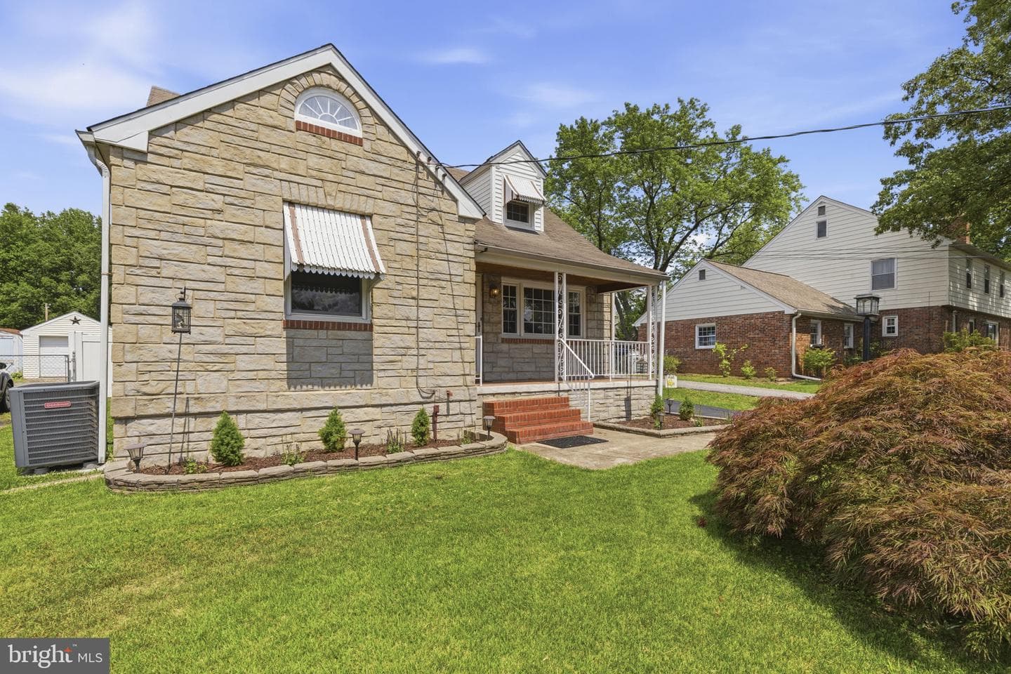 1316 Pine Grove Avenue photo 2