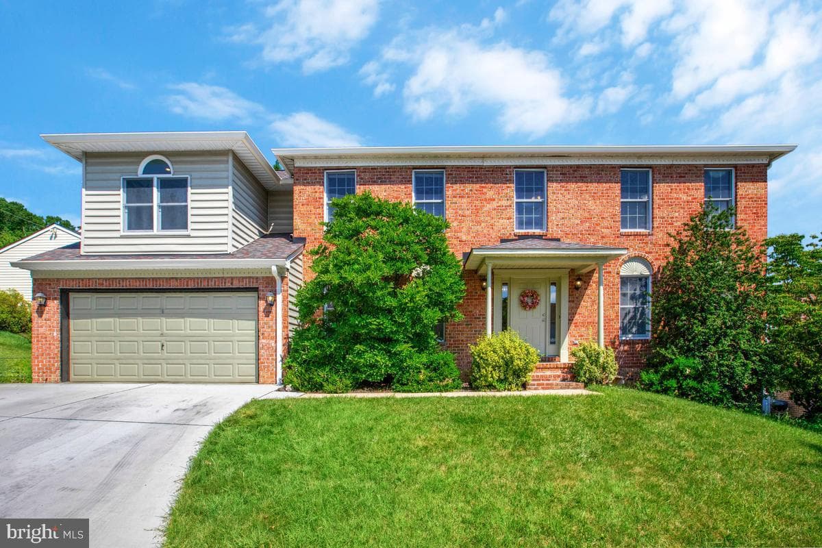 9200 Hines Meadow Way, Parkville