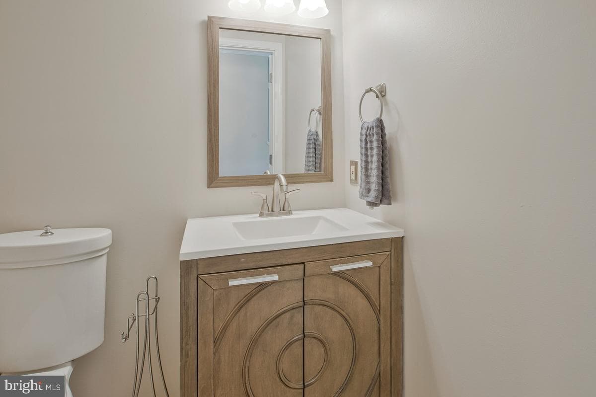 9200 Hines Meadow Way photo 24