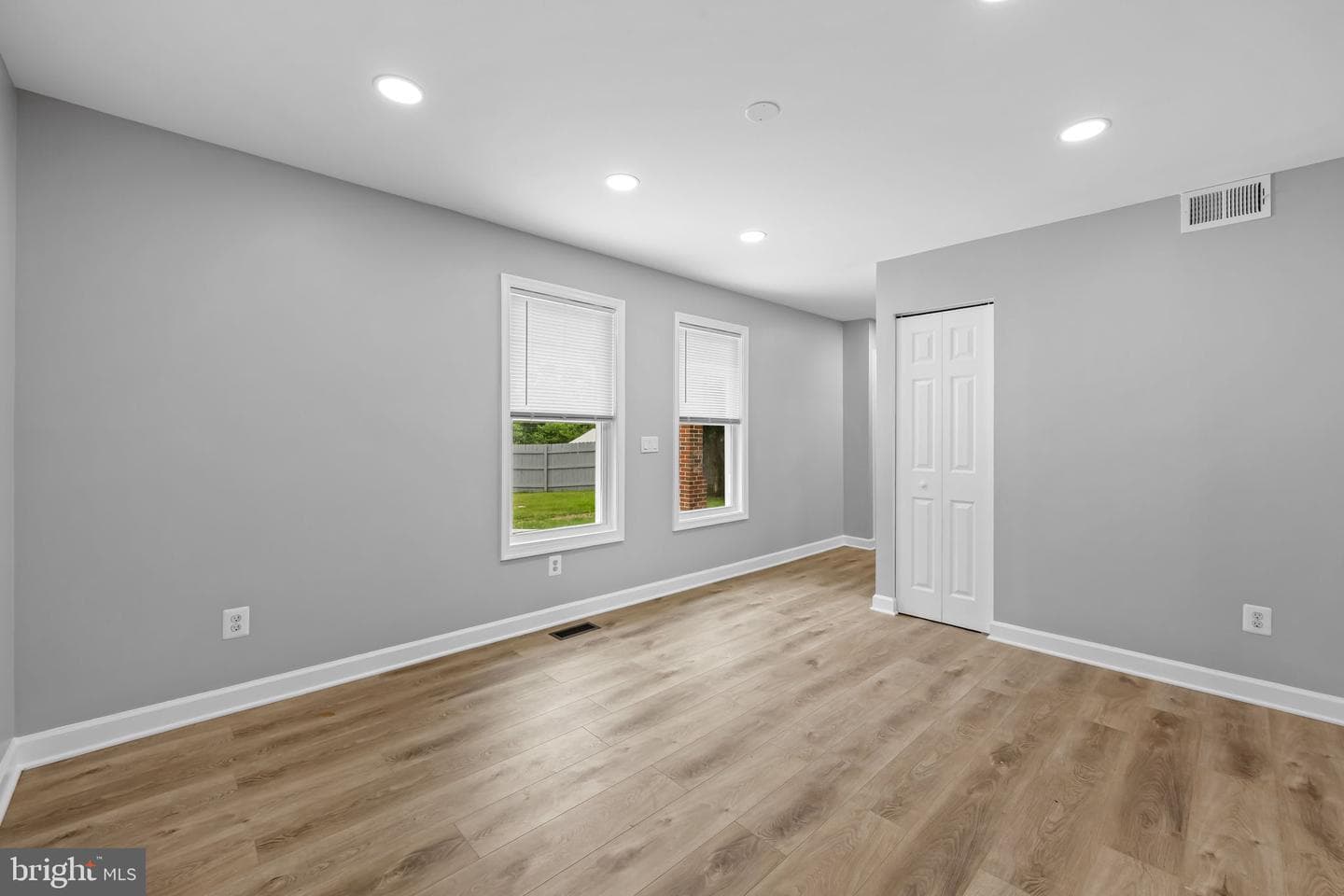1520 Dorchester Avenue photo 13
