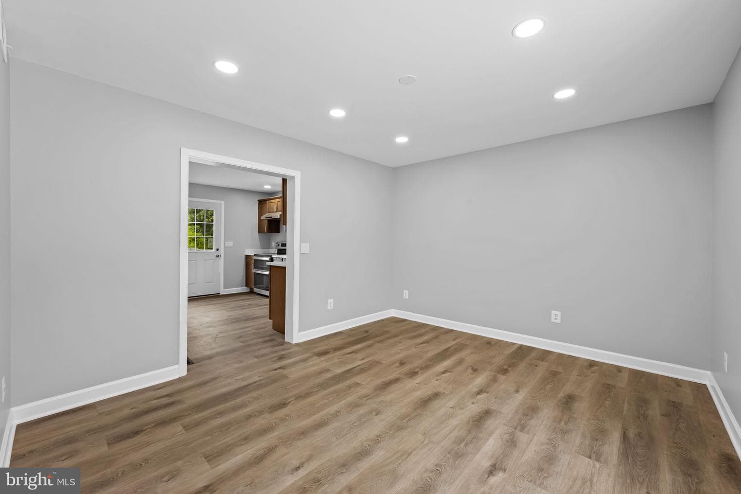 1520 Dorchester Avenue photo 14
