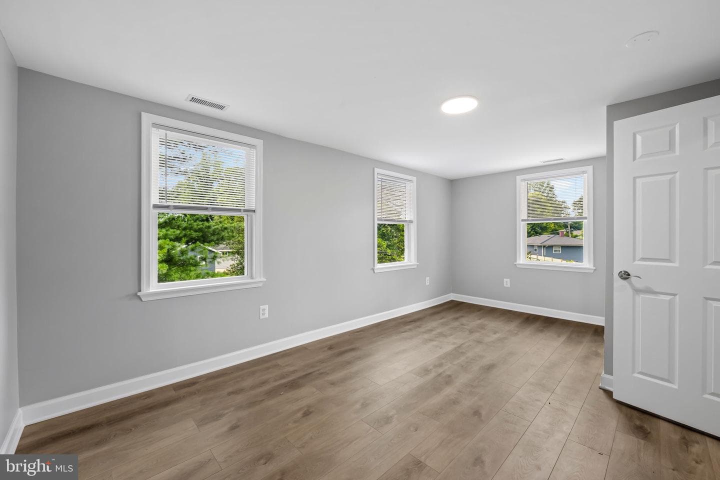 1520 Dorchester Avenue photo 20