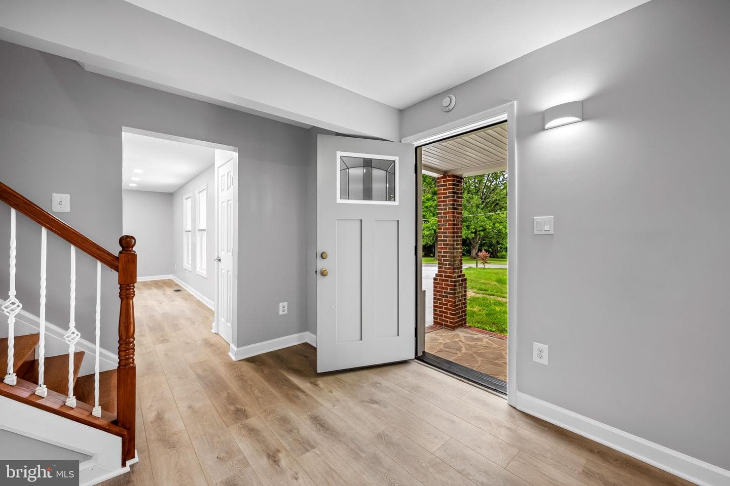 1520 Dorchester Avenue photo 4
