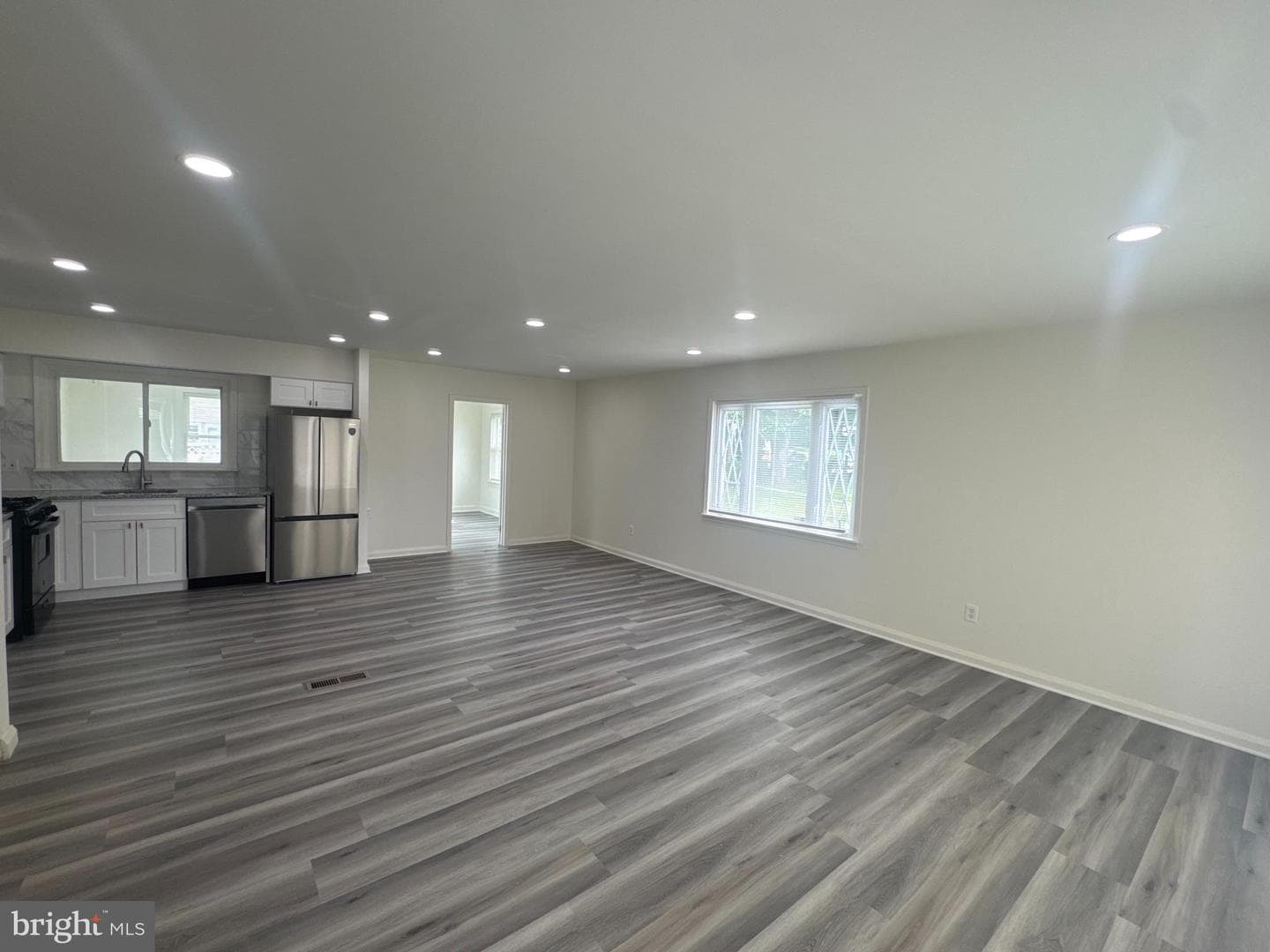 1028 Hartmont Road photo 4