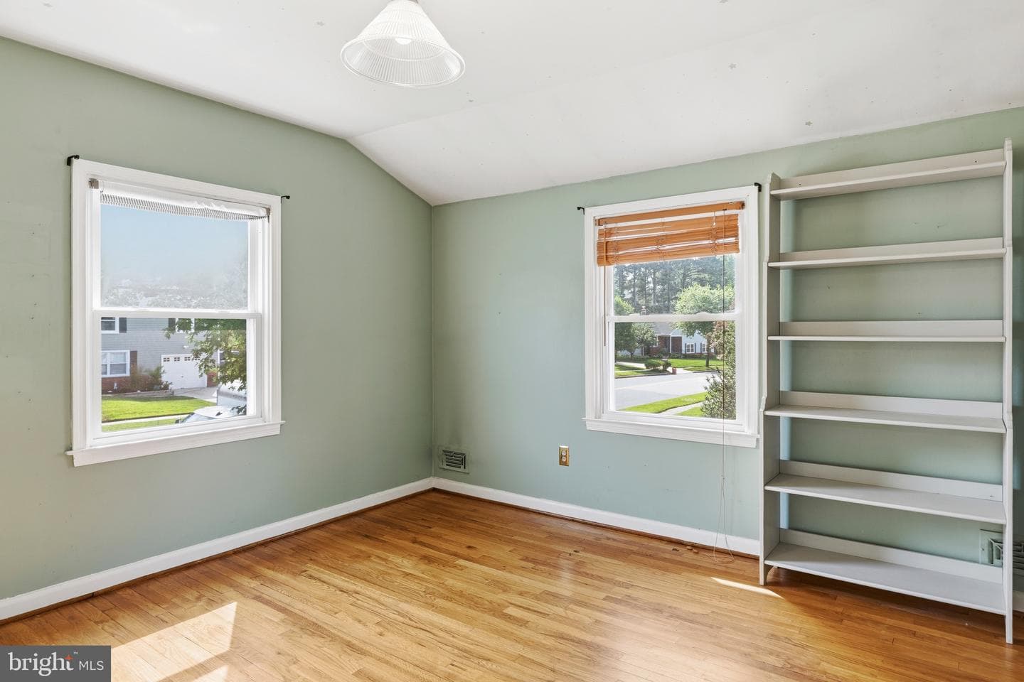 9414 Avondale Road photo 11