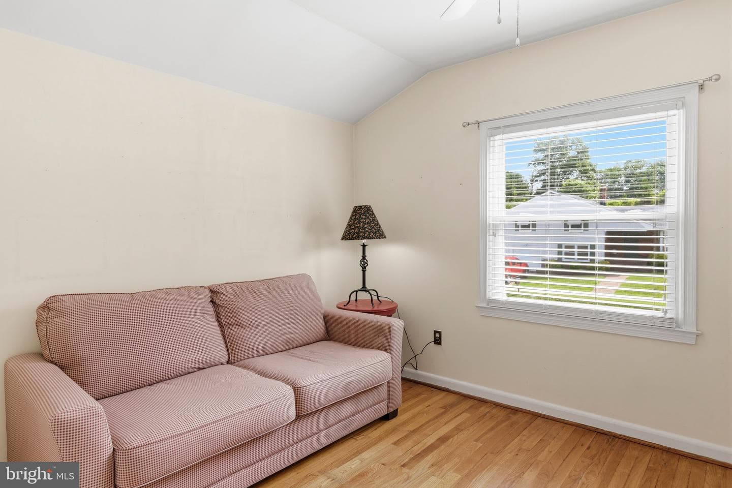 9414 Avondale Road photo 12