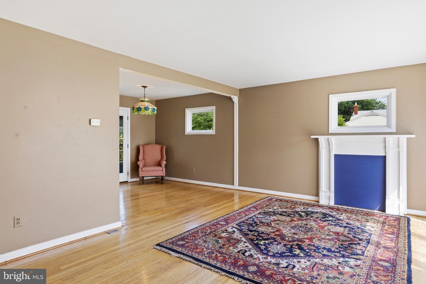 9414 Avondale Road photo 4
