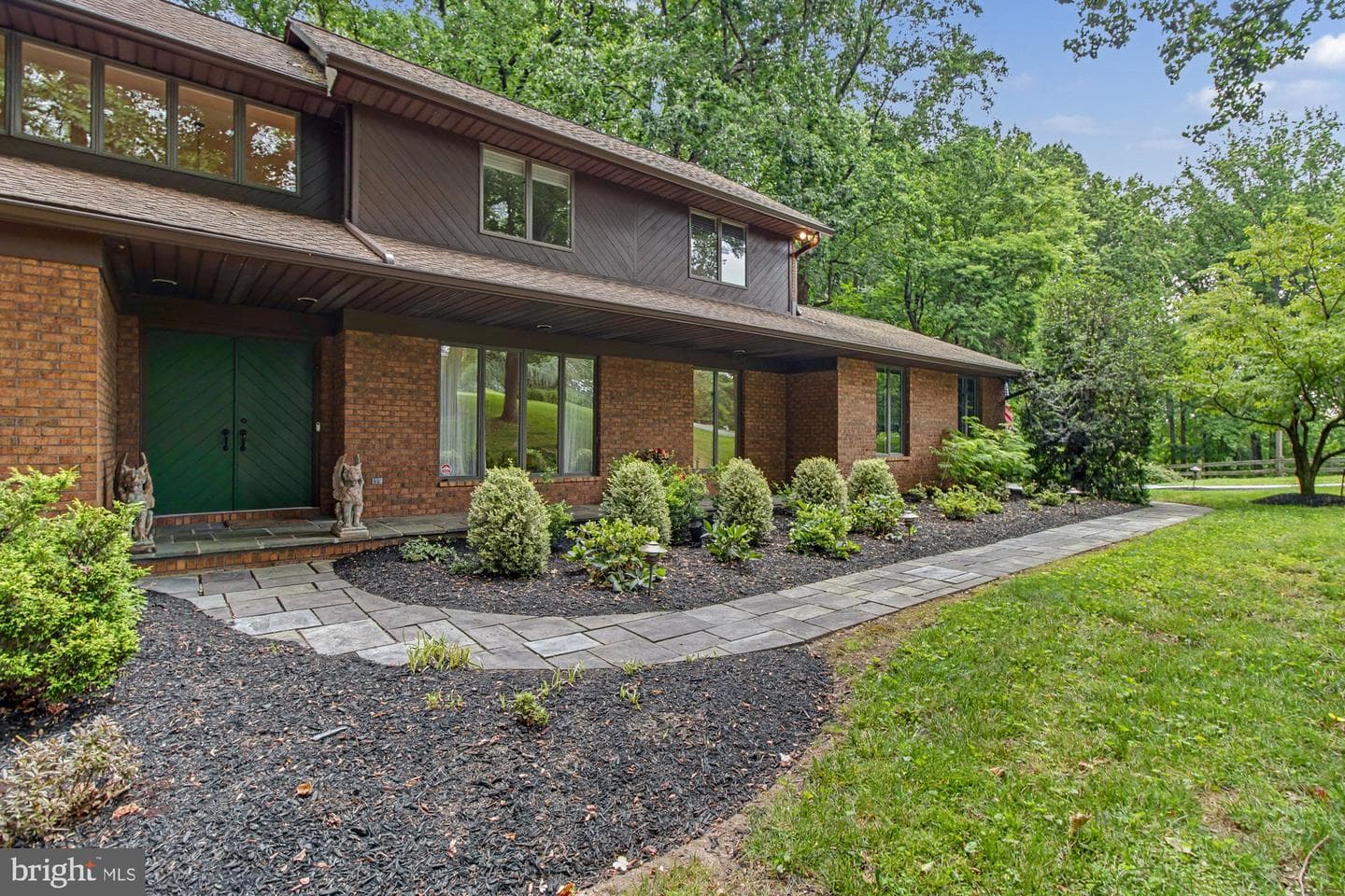 1503 Near Thicket Lane photo 4