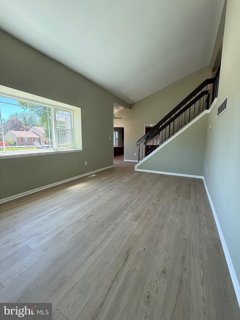 4834 Vicky Road photo 9
